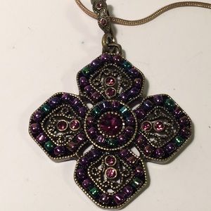 NIB: Premiere Designs rhinestone necklace